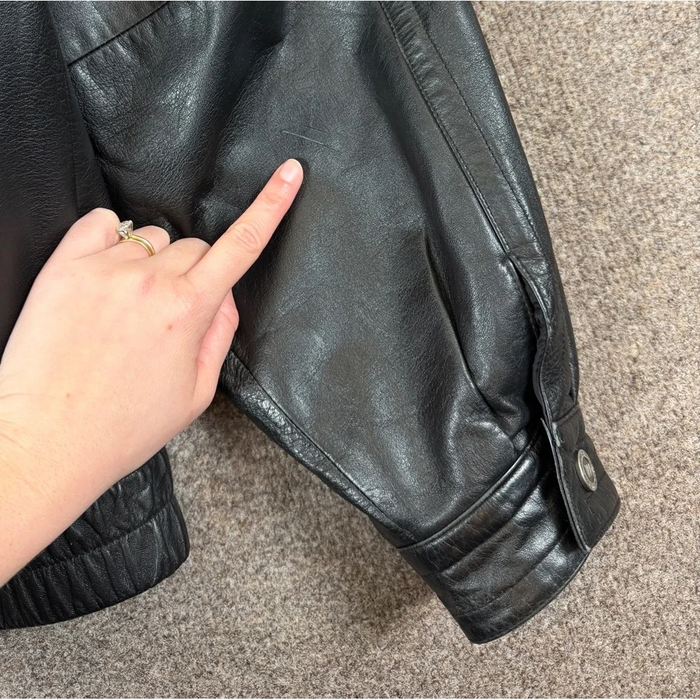 Black jacket - Picture 10 of 12